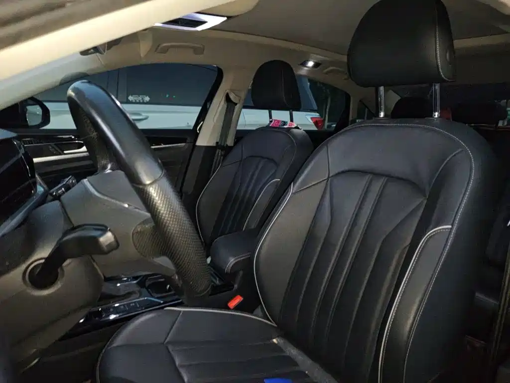 Volkswagen Passat — миниатюра 16