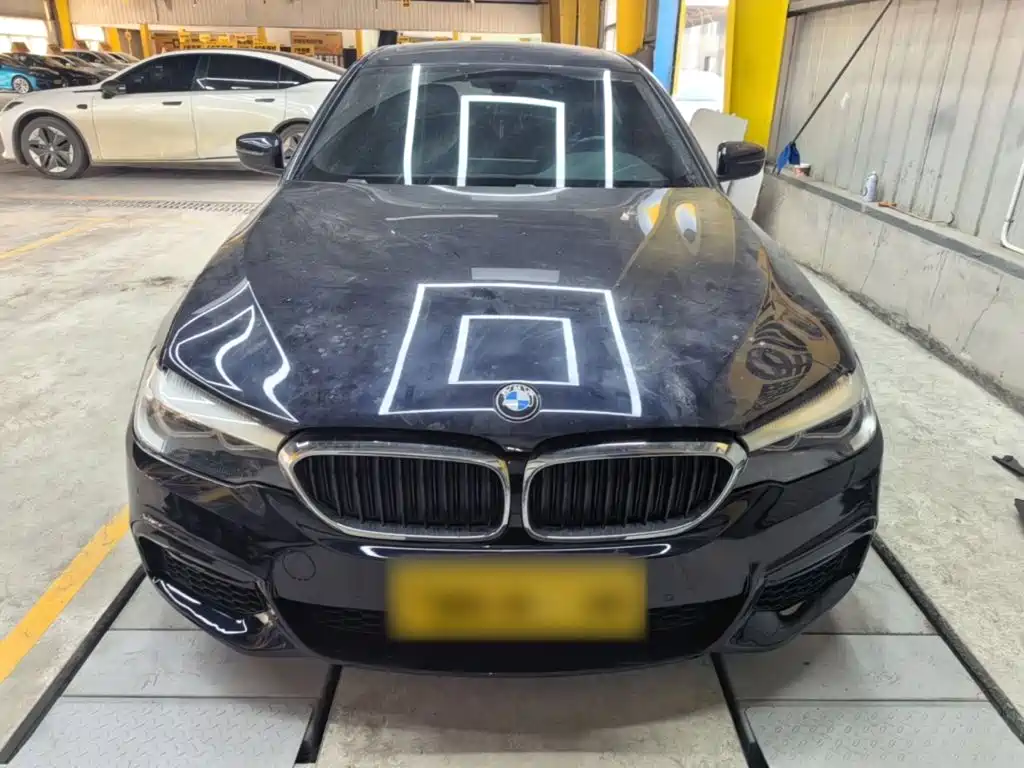 BMW 5 Series — миниатюра 3