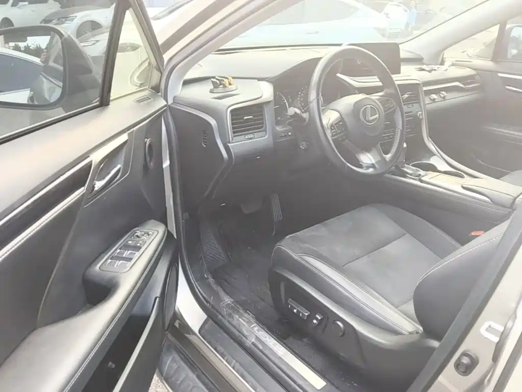 Lexus RX — миниатюра 16