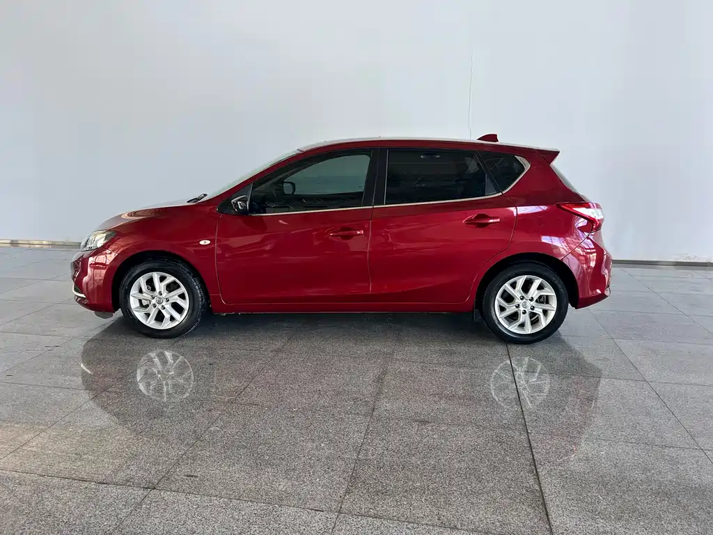 Nissan Tiida 2021 1.6L CVT