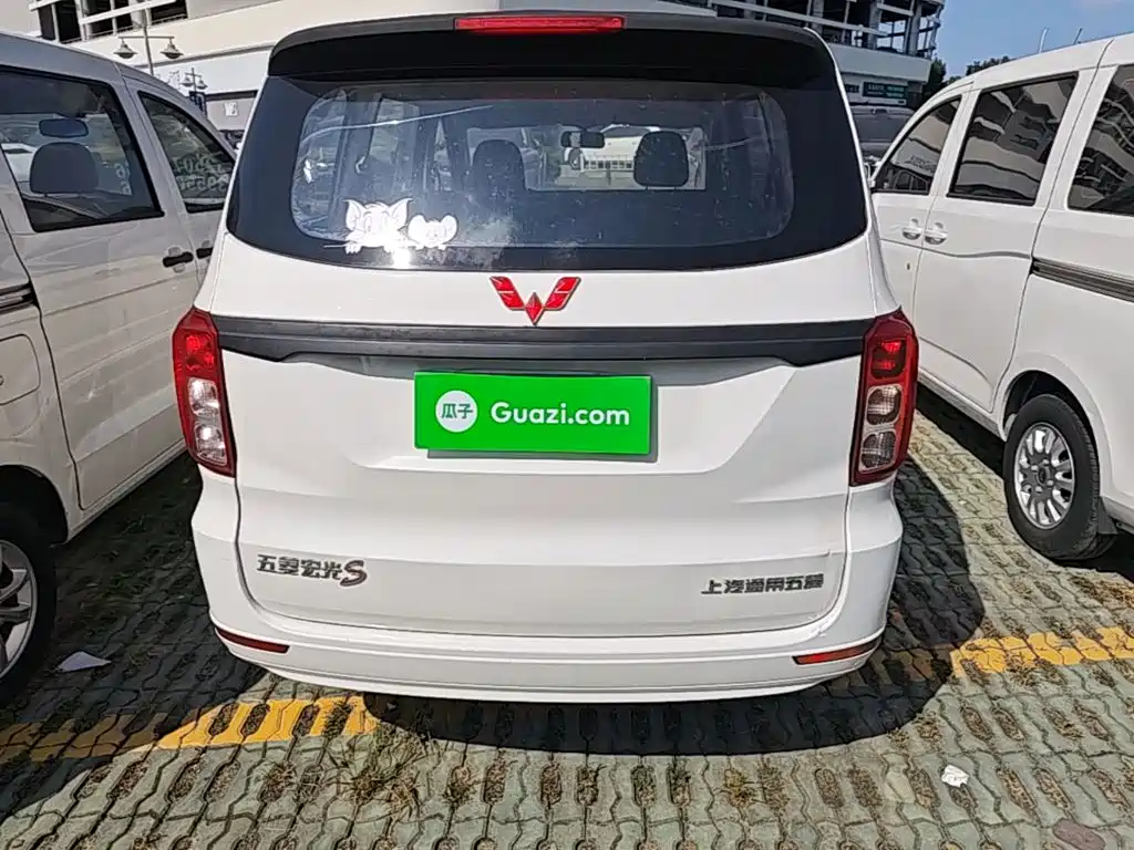 Wuling Hongguang — миниатюра 6