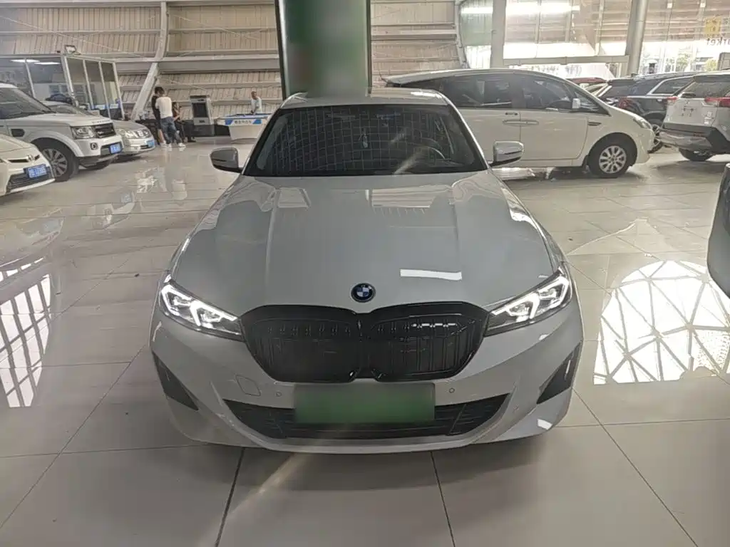 BMW i3 2023 eDrive 40 L Sport