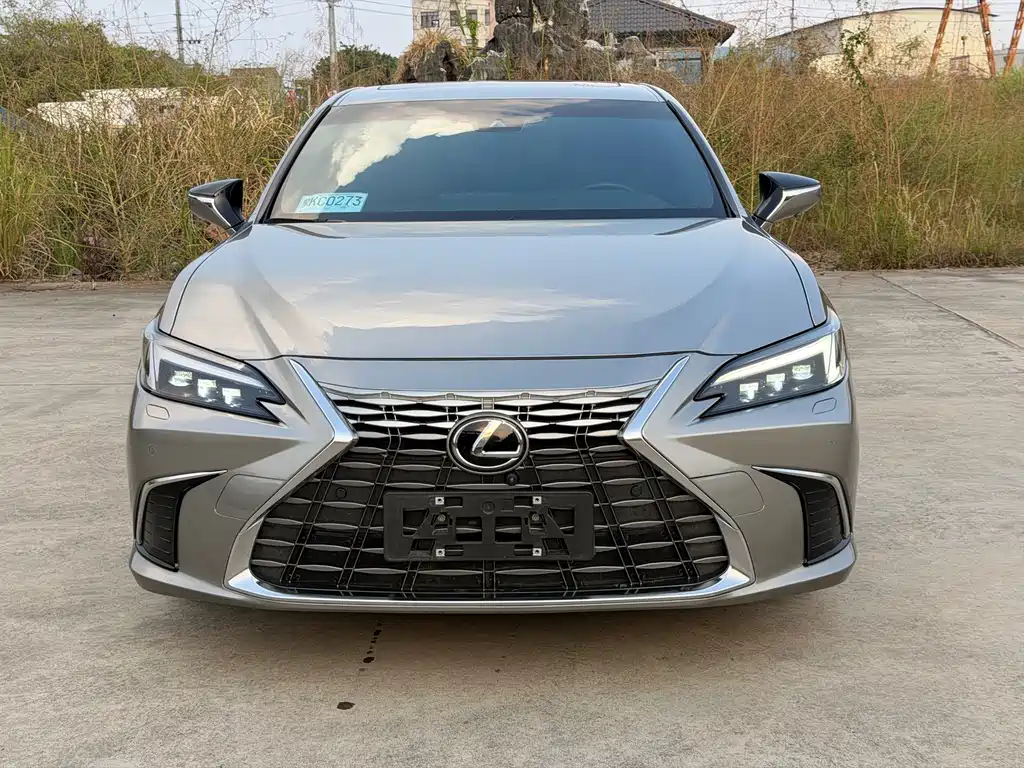 Lexus ES — миниатюра 2
