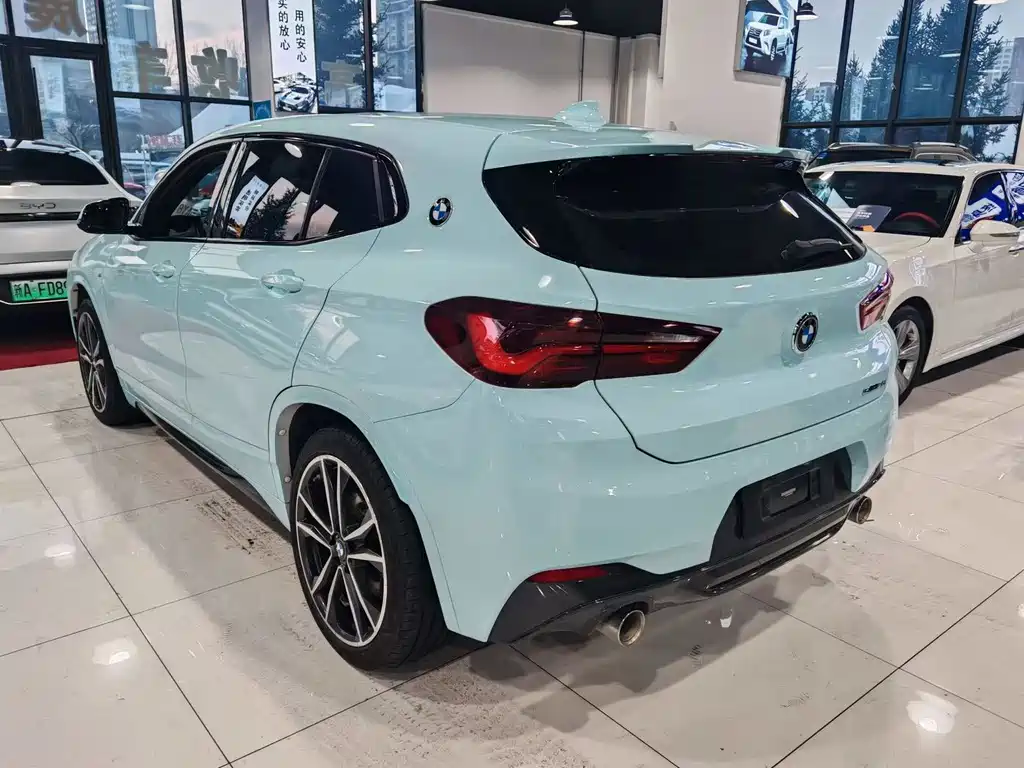 BMW X2