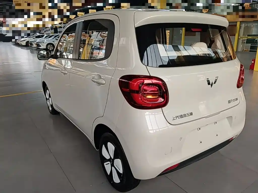 Wuling MINIEV — миниатюра 5
