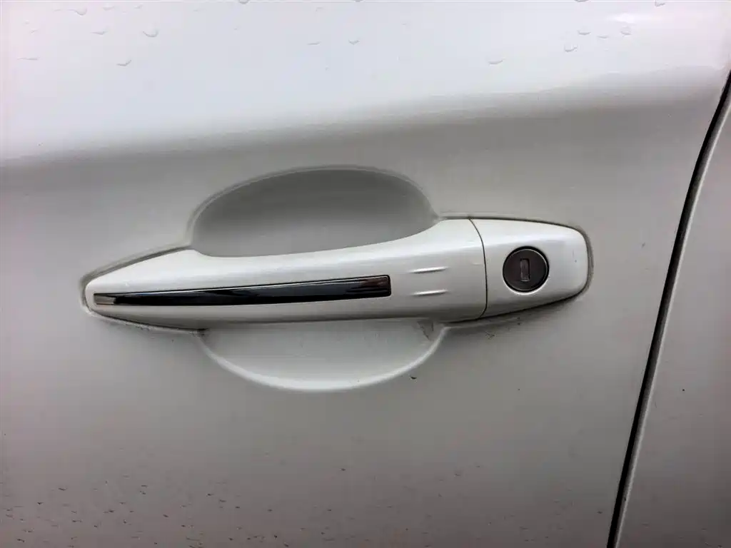 Citroen C4L 2016 1.2T MT Lead