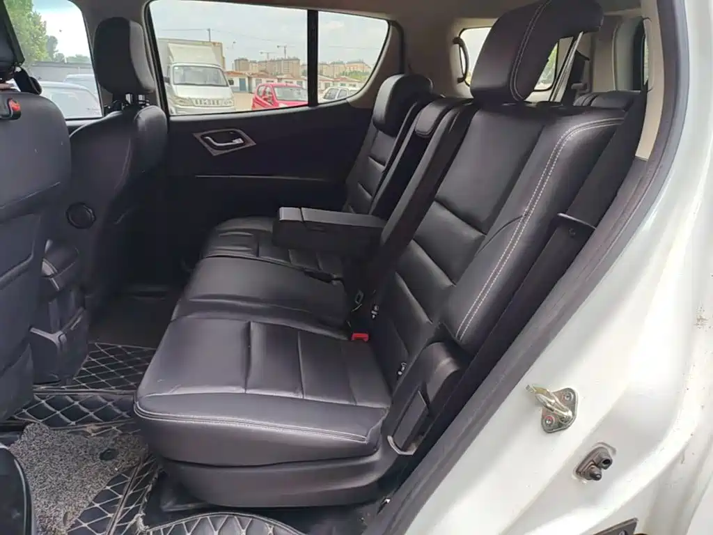 Isuzu MU-X — миниатюра 13