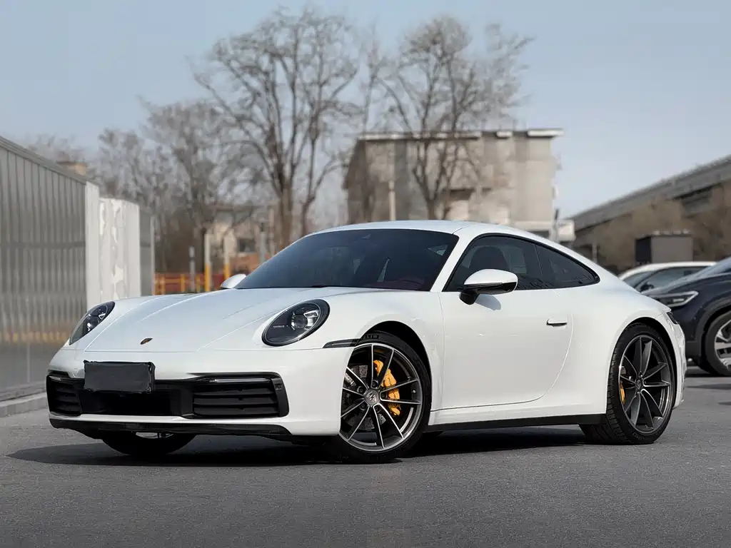 Porsche 911 2023