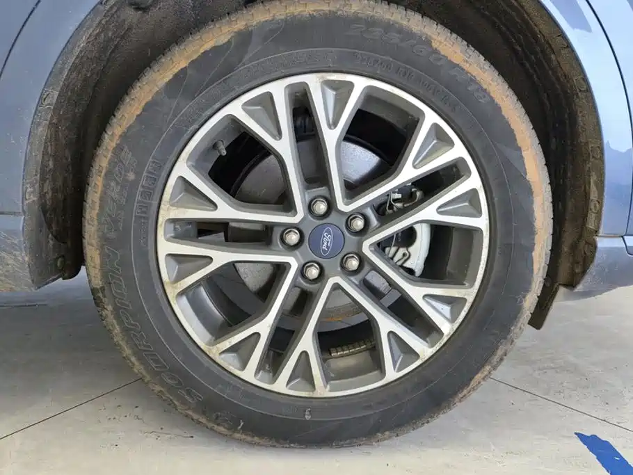 Ford Escape — миниатюра 6