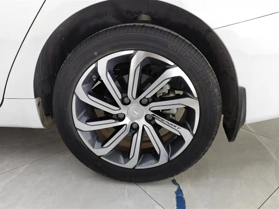 GEELY AUTOMOBILE EMGRAND GL