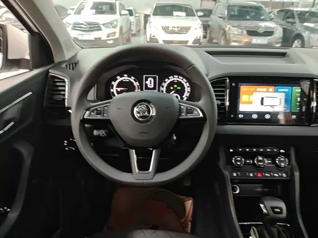 Skoda Karoq — миниатюра 11
