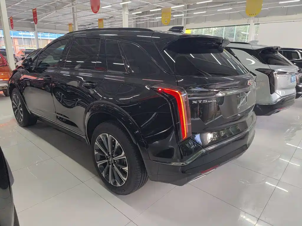 Cadillac XT5 2025 2.0T Luxury