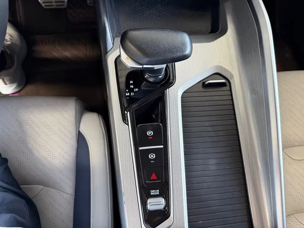 Geely Xingrui — миниатюра 13