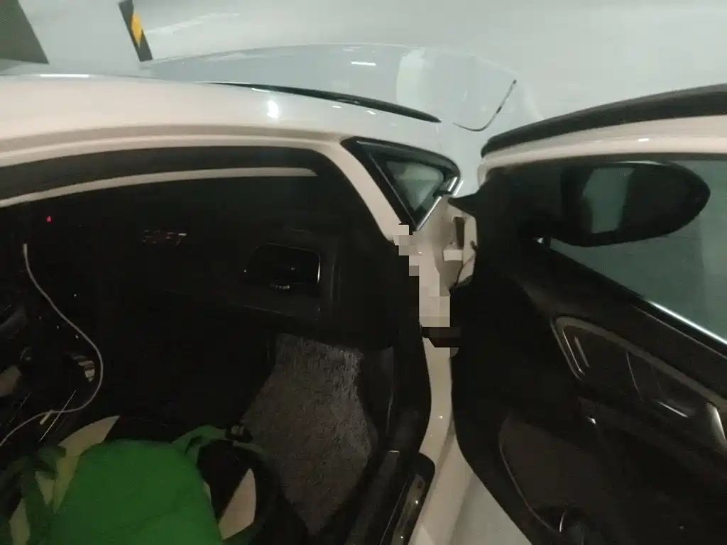 Volkswagen Golf — миниатюра 19