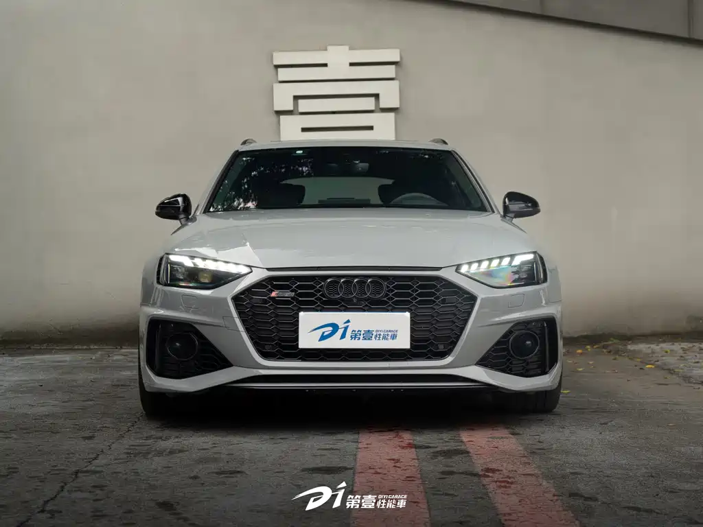 Audi RS 4 — миниатюра 5