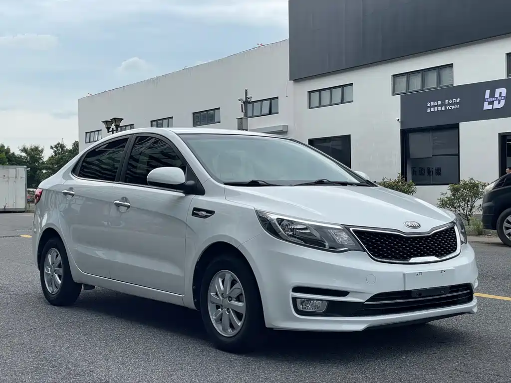 Kia K2 — миниатюра 3