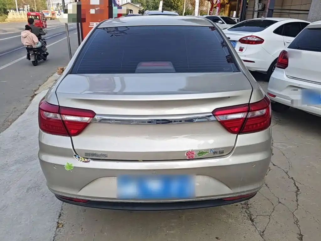 Geely Vision — миниатюра 6