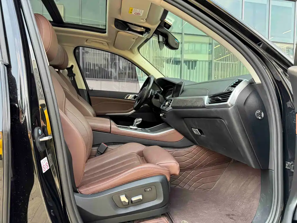 BMW X5 (Import) — миниатюра 15