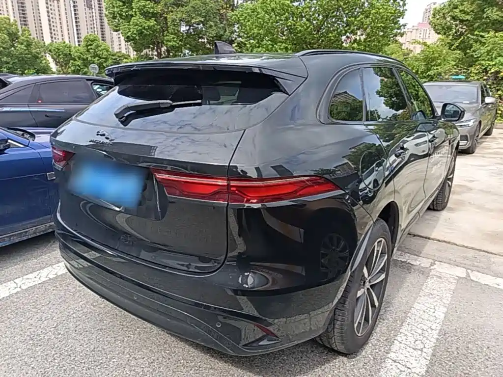 Jaguar F-PACE — миниатюра 7