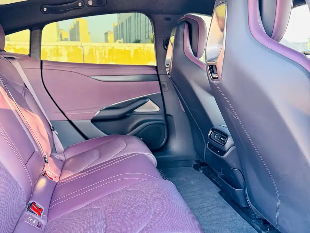 XIAOMI CAR XIAOMI SU7