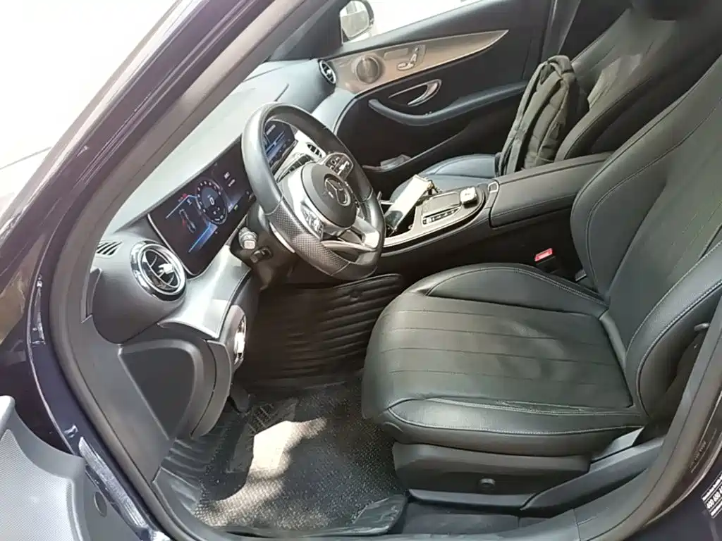 Mercedes-Benz E-Class (Import) — миниатюра 15