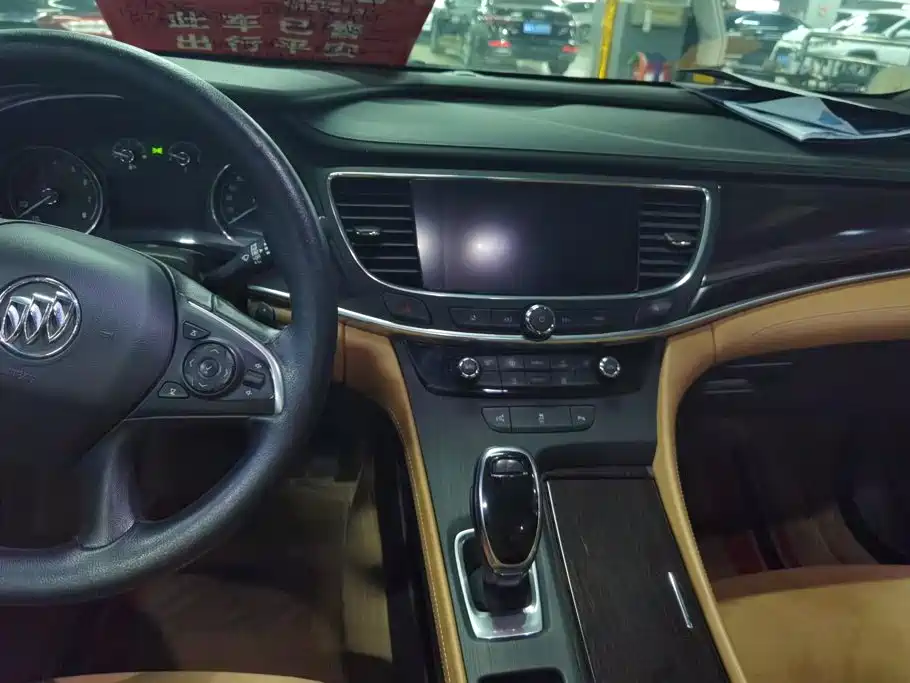 Buick LaCrosse — миниатюра 13