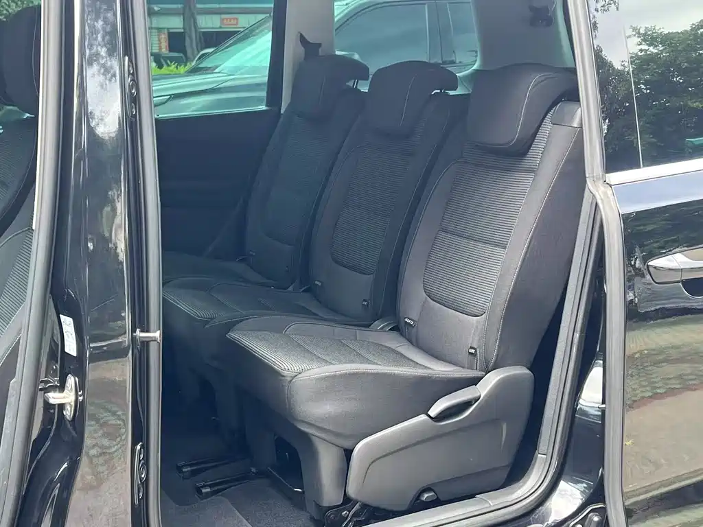 Volkswagen Sharan — миниатюра 8