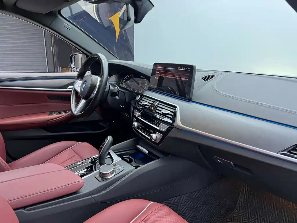 BMW 5 Series New Energy — миниатюра 17