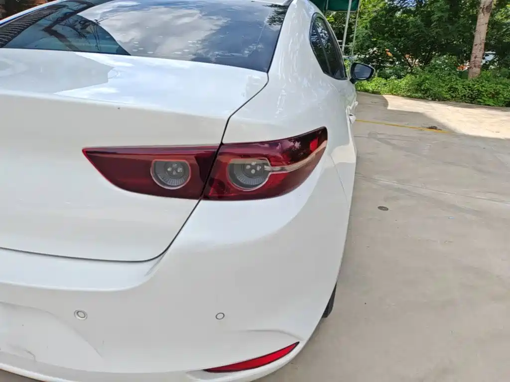 Mazda 3 Axela — миниатюра 8
