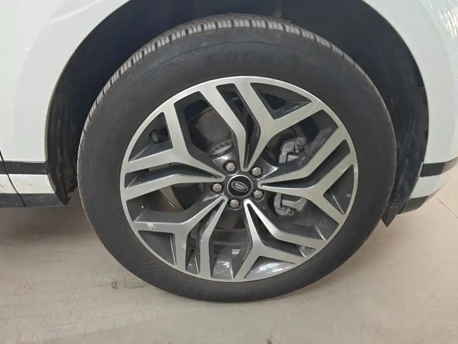 Land Rover Evoque — миниатюра 6