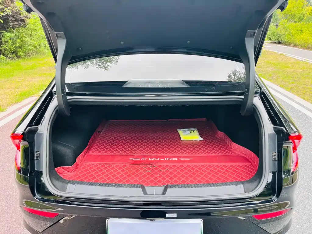 Wuling Xingguang — миниатюра 13