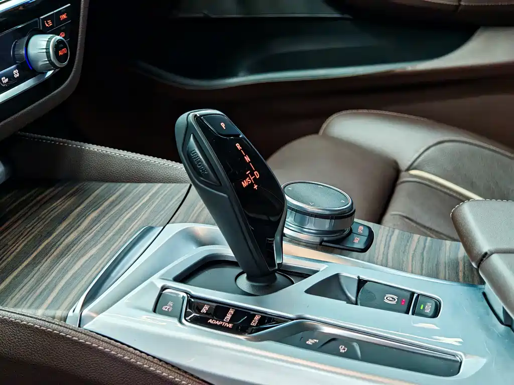 BMW 5 Series — миниатюра 23