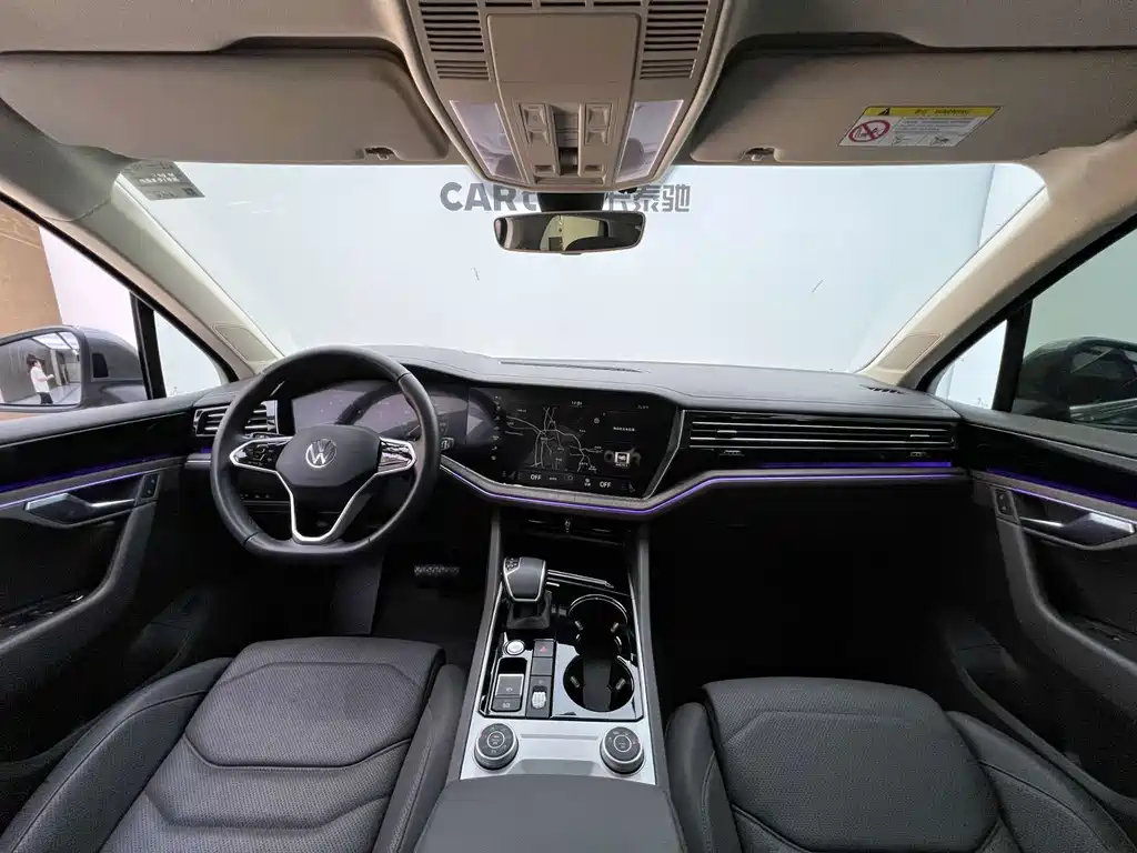 Volkswagen Touareg — миниатюра 10