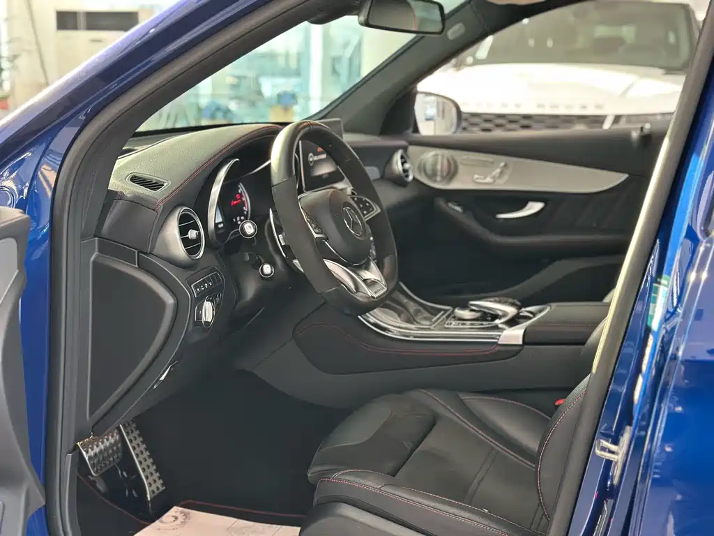 MERCEDES-BENZ GLC AMG