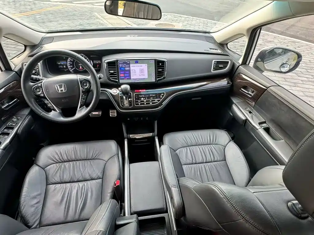 Honda Odyssey — миниатюра 10