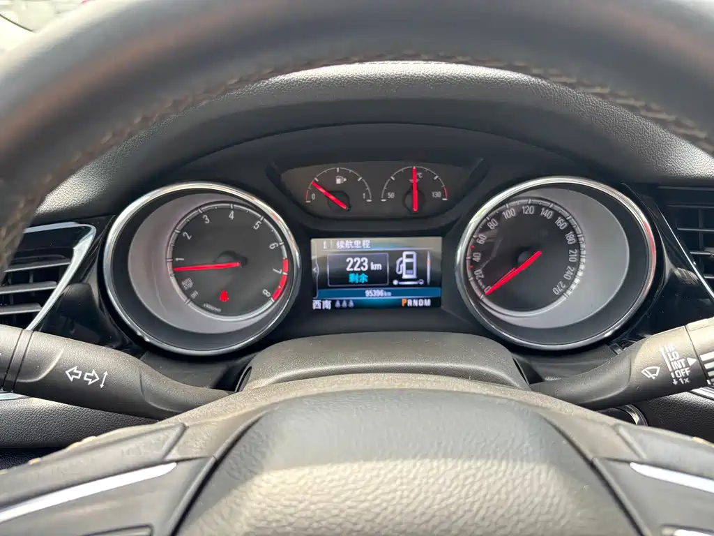 Buick Regal — миниатюра 9