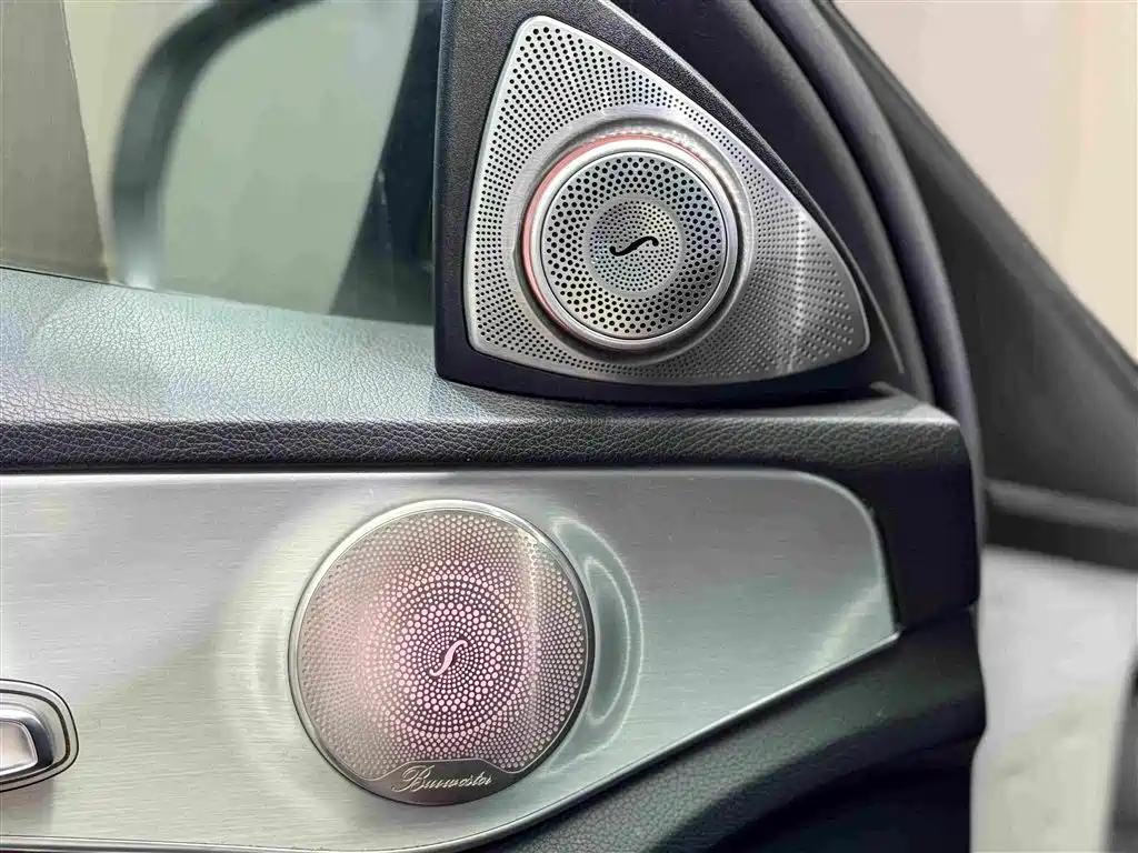 Mercedes-Benz C-Class — миниатюра 14