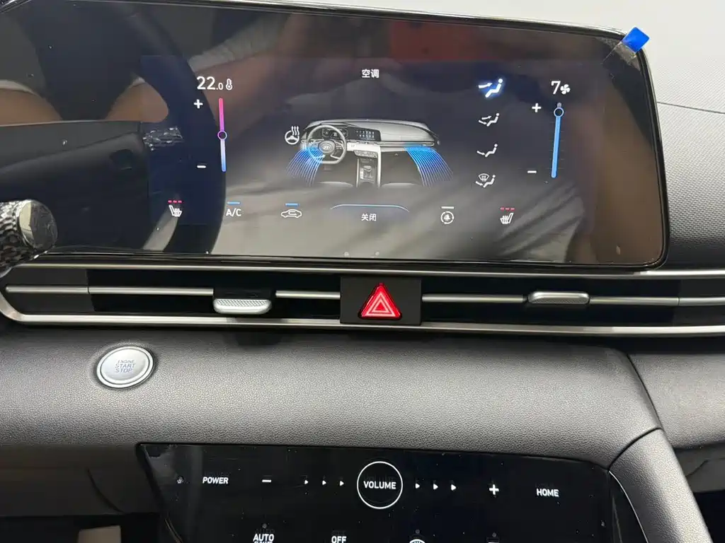 Hyundai Elantra — миниатюра 13