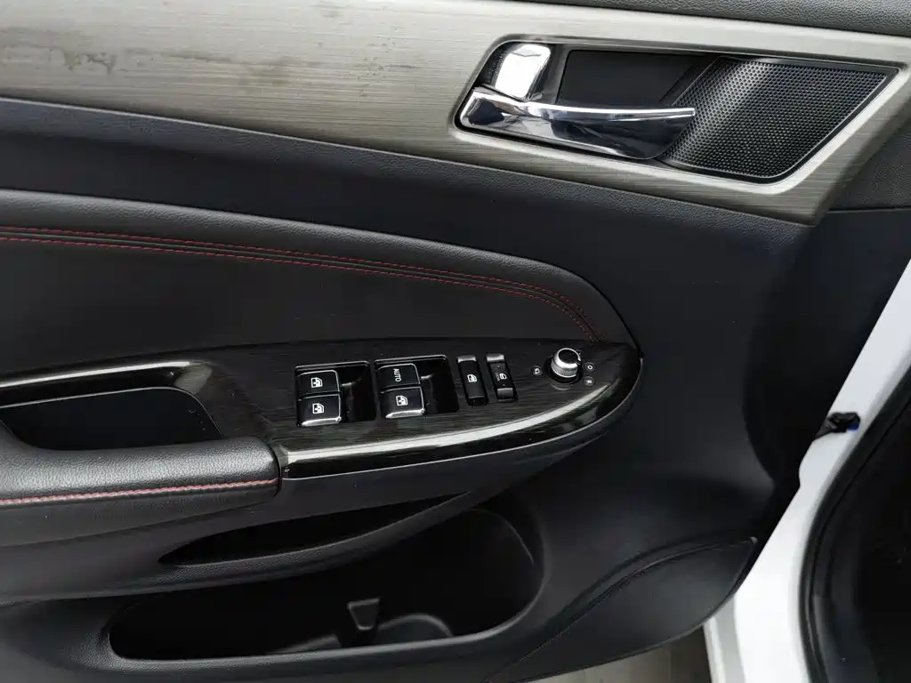 Changan CS75 — миниатюра 9
