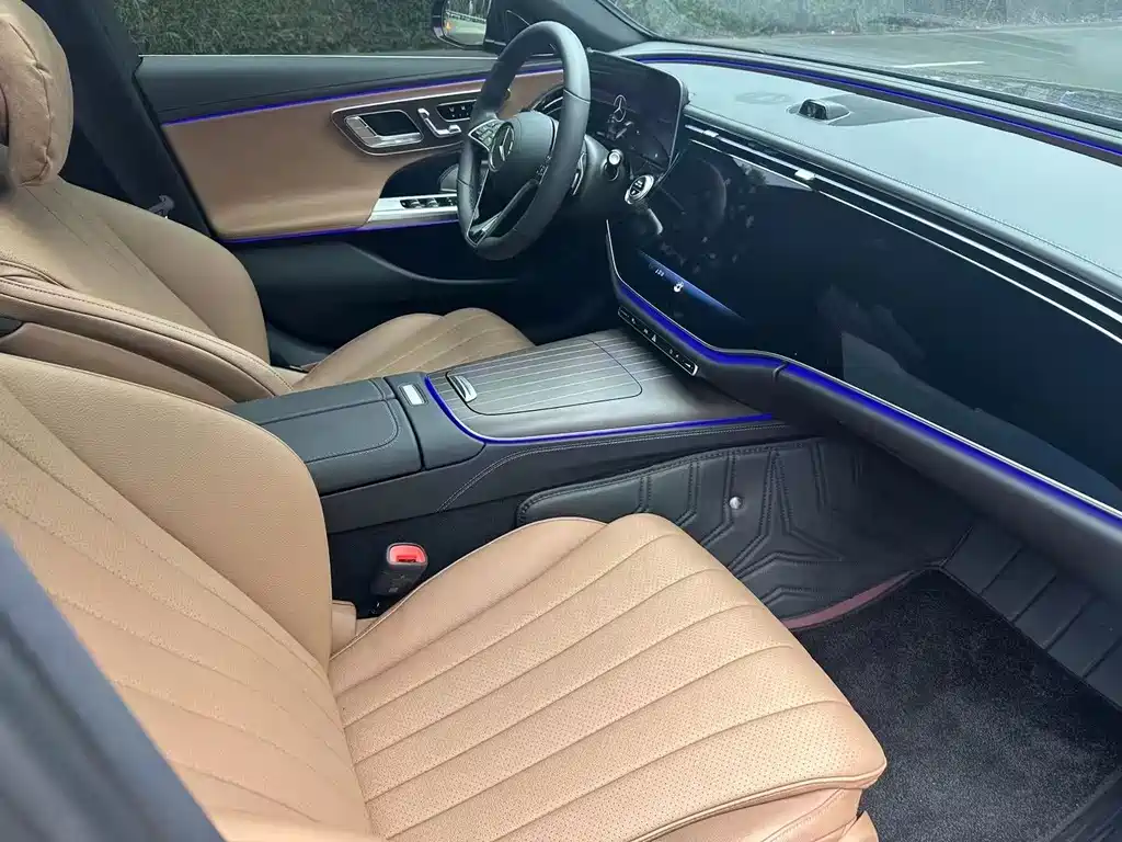 Mercedes-Benz E-Class E 2024 E 300 L Fashion