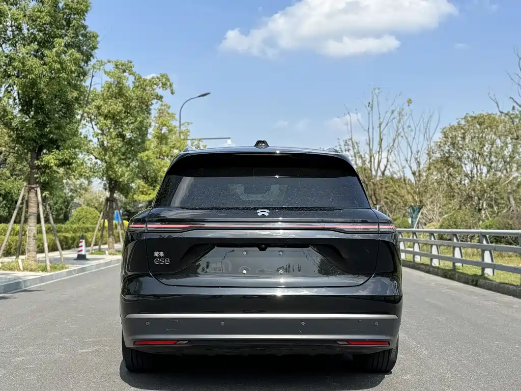 NIO ES8 — миниатюра 4