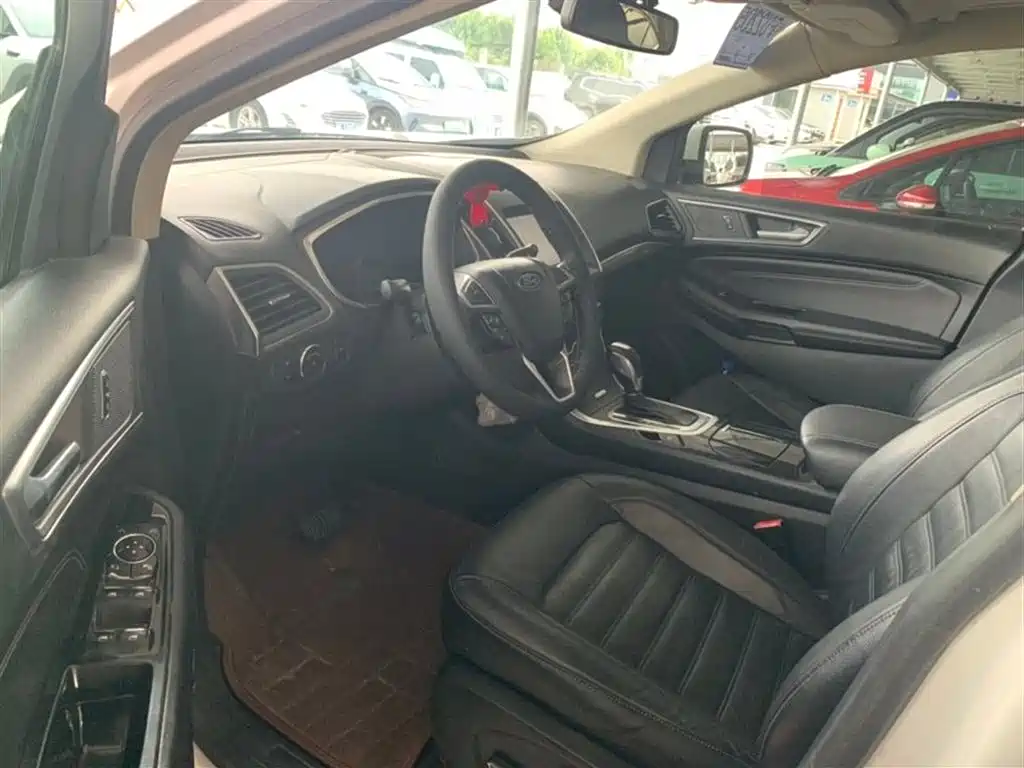 Ford Edge 2015 2.0T GTDi