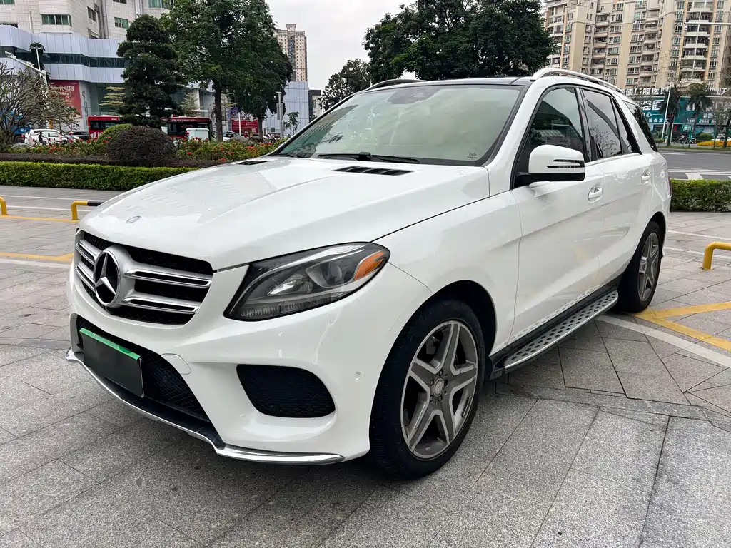 Mercedes-Benz GLE 2016