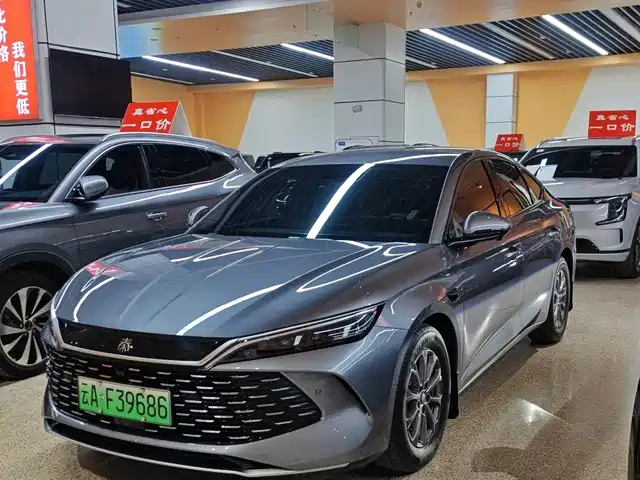 BYD QIN L 2025