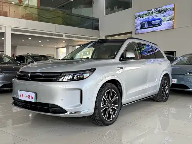 HONGMENG ZHIXING ASK THE WORLD M7 2024