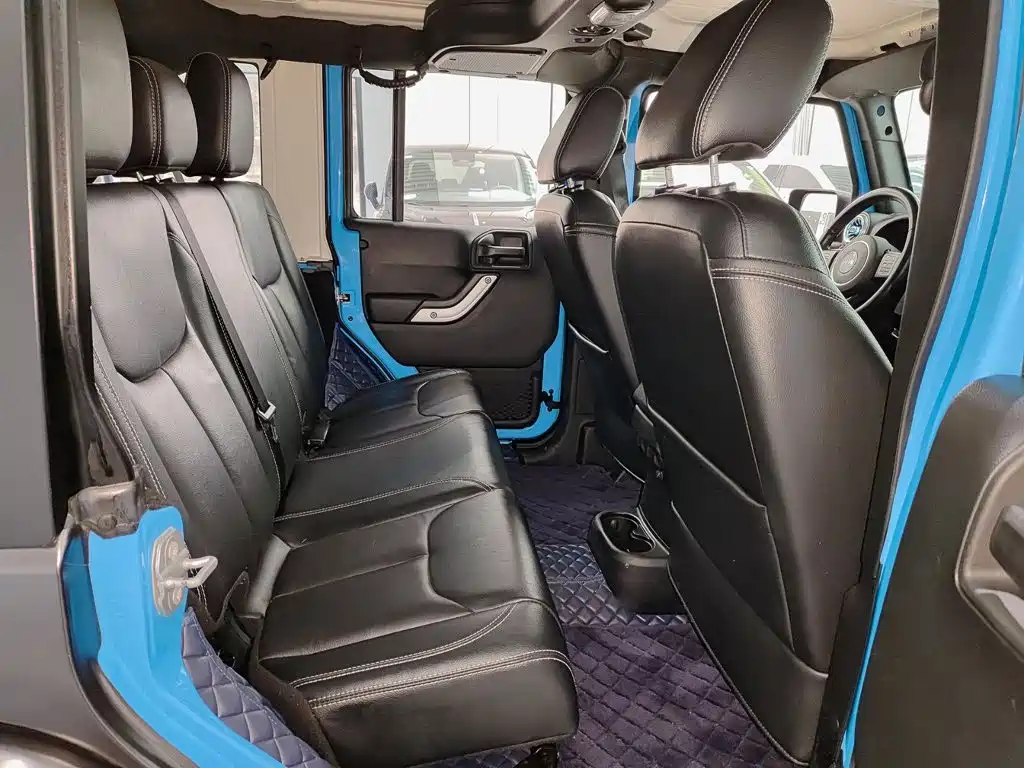Jeep Wrangler — миниатюра 11