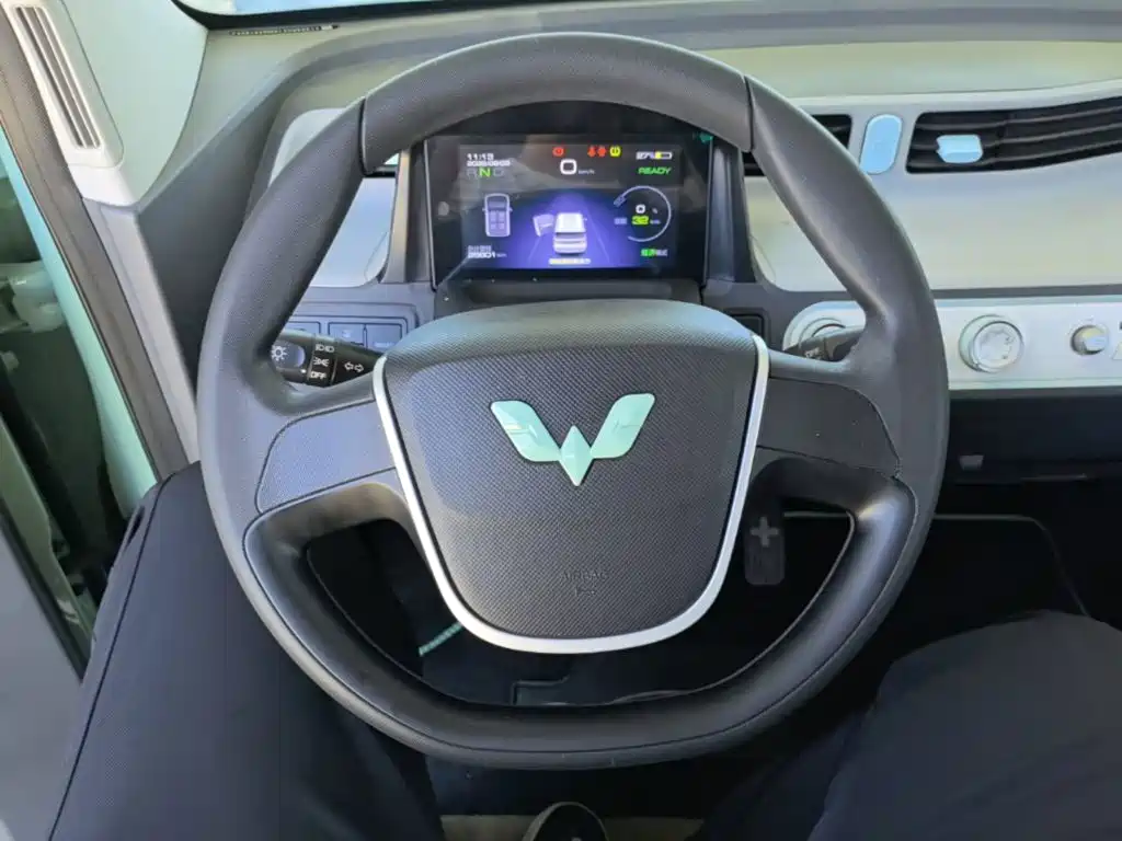 Wuling MINIEV — миниатюра 11
