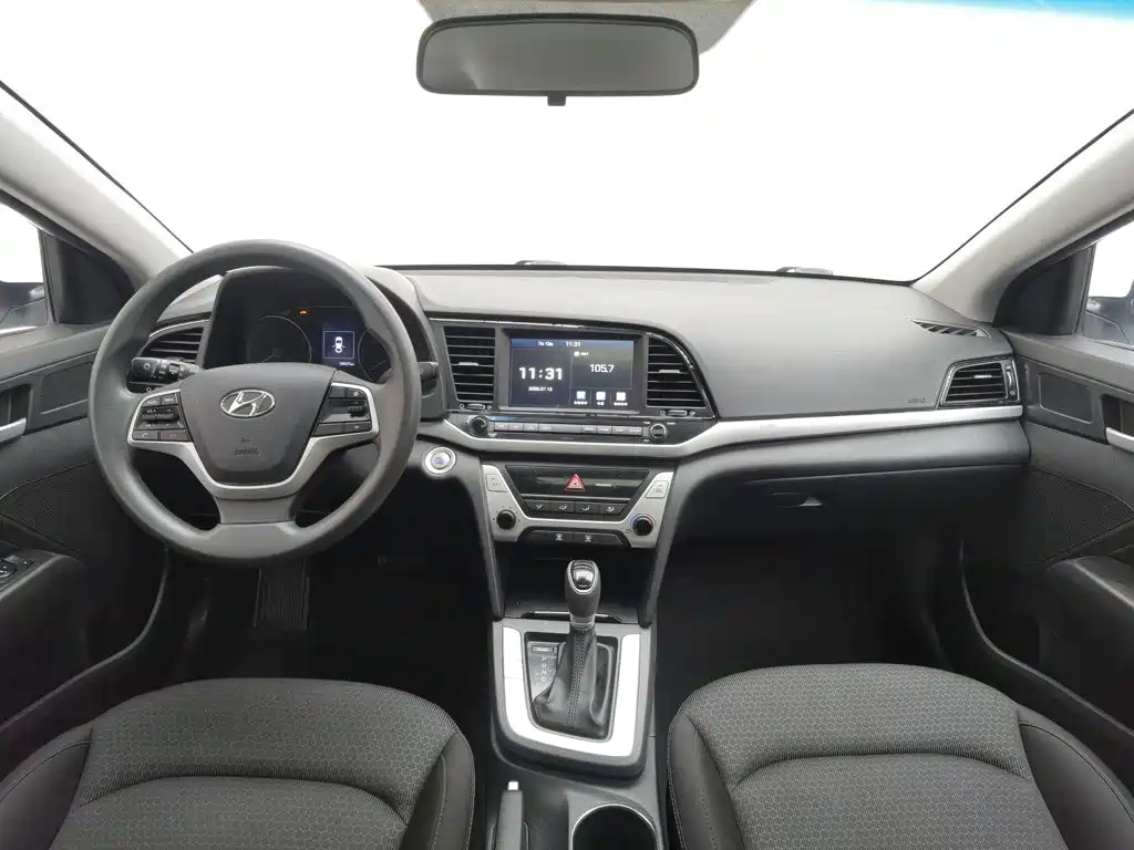 Hyundai Elantra 2016 1.6L AT Elite