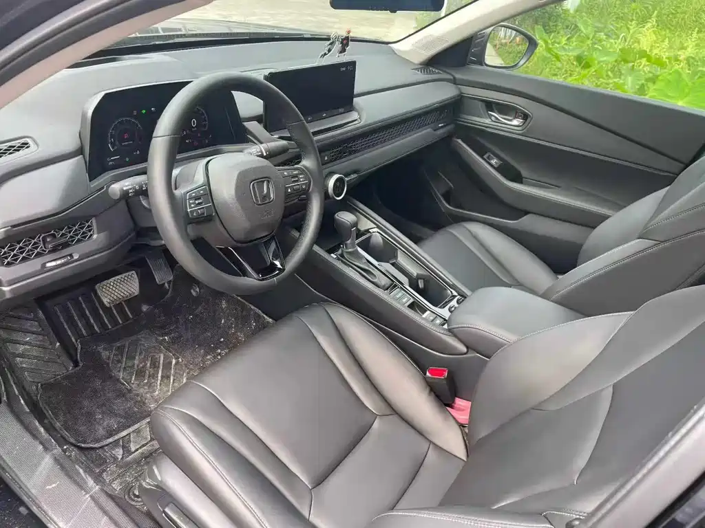Honda Accord 2025 Sport 260TURBO Luxury