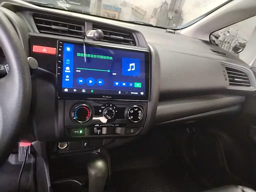 Honda Fit — миниатюра 13